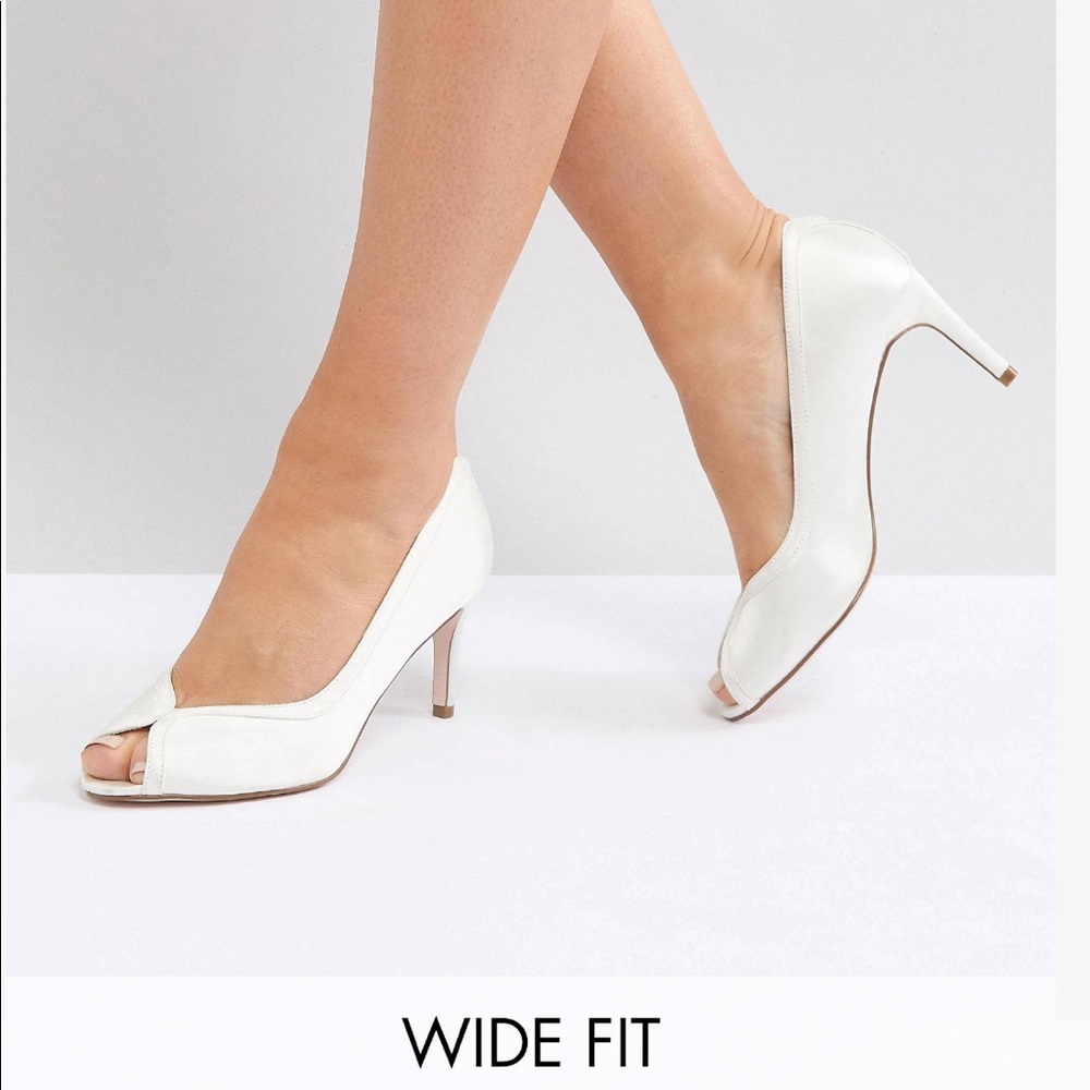 Summer Wide Fit Bridal Mid-Heel - in IVORY